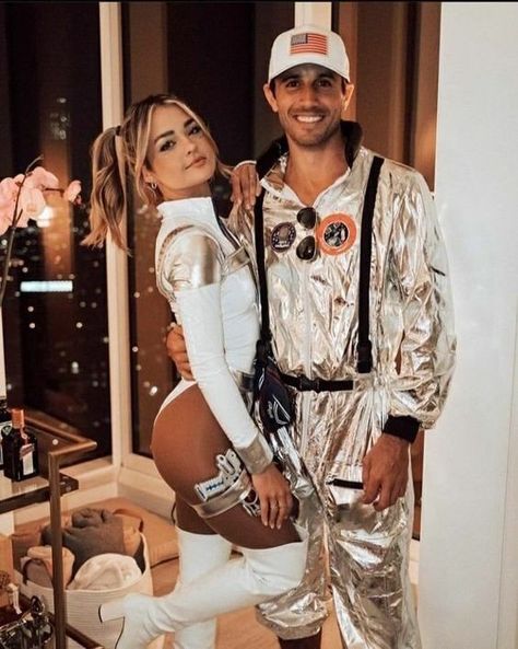 Rave Halloween Costumes, Easy Diy Halloween Costumes, Cute Couples Costumes, Unique Couple Halloween Costumes, Hot Halloween Outfits, Couples Halloween Outfits, Holloween Costume, Cute Couple Halloween Costumes, Diy Halloween Costumes Easy