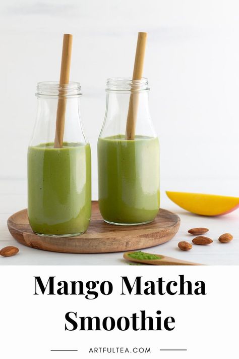 Smoothies With Matcha Powder, Smoothie With Matcha Powder, Matcha Mango Smoothie, Matcha Breakfast Smoothie, Matcha Powder Smoothie, Smoothies Aesthetic, Matcha Smoothie Recipe, Matcha Mango, Mango Matcha