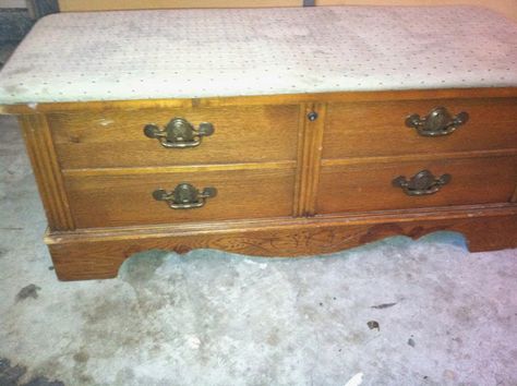 Refinish Hope Chest, Refinished Cedar Chest Ideas, Hope Chest Redo, Hope Chest Makeover, Cedar Chest Redo, Painted Cedar Chest, Chests Diy, Chest Makeover, Chalk Paint Furniture Diy