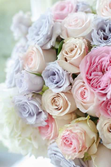 Roses Photography, A Bunch Of Flowers, Pastel Roses, Deco Floral, Cool Ideas, Pastel Flowers, Love Rose, Bunch Of Flowers, Pretty Pastel