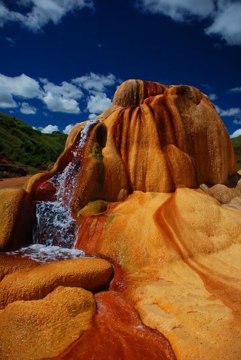 Geyser and hot spring in Ampefy, Madagascar Africa Travel, Places Around The World, Mauritius, Wonderful World, Amazing Places, Amazing Nature, Natural Wonders, Madagascar, Wonders Of The World