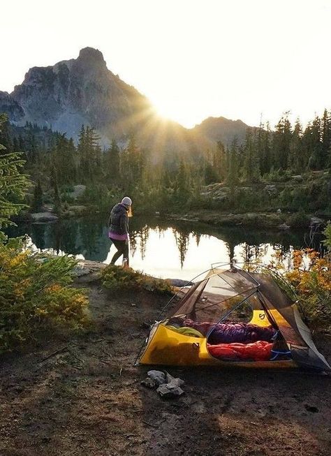 Love waking to start a new day at the office. Pretty little sunrise at a mountain lake campspot. Funny Hiking Quotes, Zelt Camping, Spring Camping, Camping Inspiration, Camping Photography, Camping Aesthetic, Camping Places, Festival Camping, Forest Bathing