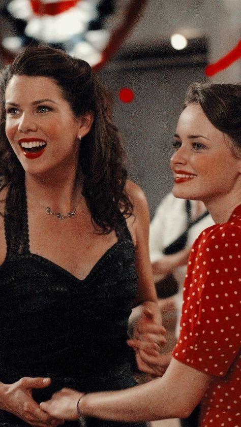 Lorelai And Rory, Gilmore Girls, Internet, Vogue, Energy, Tumblr, Memes, Red, Art