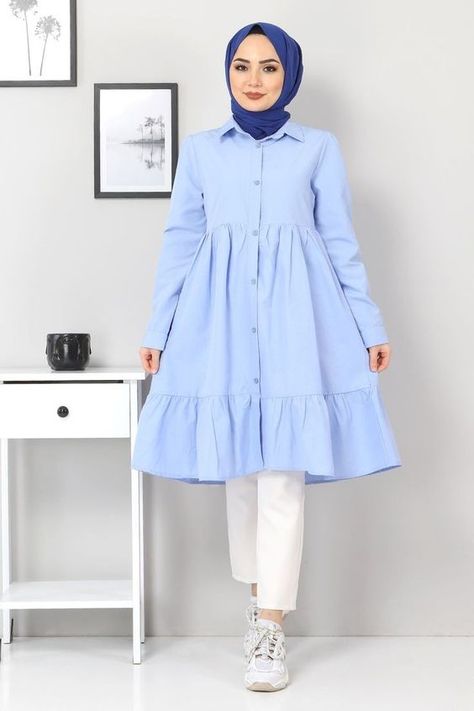 Tunik Modern Simple, Hijab Fashion Casual Muslim Outfit Ideas, Tunik Modern, Style Outfits Summer, Summer Vibes Aesthetic, Aesthetic Summer Outfits, Victorian Fashion Dresses, Simple Frock Design, Designer Aesthetic