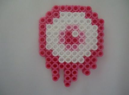 Perler Beads Ideas Kawaii, Simple Peeler Bead Designs, Pearler Bead Template, Small Pearler Beads, Small Perler Ideas, Pixel Beads Ideas, Heart Perler Bead Patterns, Small Perlers, Melty Bead Designs