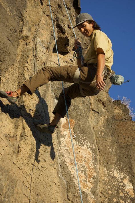 Man Rock Climbing, Rock Climber Physique, Rock Climbing Aesthetic Guy, Rock Climbing Senior Pictures, Mountain Climbing Photography, Bouldering Aesthetic, Climbing Pose, Rock Climbing Aesthetic, Climbing Aesthetic