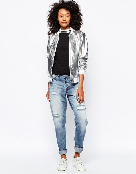 Image 4 of Monki Metallic Bomber Jacket Silver Jacket Outfit Metallic, Metallic Jacket Outfit, Silver Jacket Outfit, Silver Leather Jacket, Fits Casual, Lesbian Fashion, Silver Jacket, Metallic Jacket, Rock Outfit