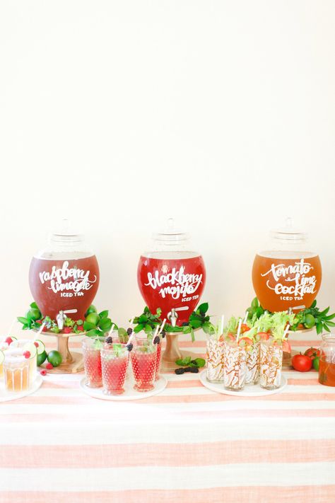 Hand Lettered Beverage Containers  Photography: Ruth Eileen - rutheileenphotography.com  View entire slideshow: Favorite DIY Projects on http://www.stylemepretty.com/collection/527/ Iced Tea Bar, Ice Tea Bar, Brunch Decor, Unique Wedding Receptions, Wedding Reception Fun, Reception Food, Wedding Reception Food, Tea Jar, Food Stations