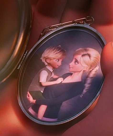 Adrien Agreste
Emilie 
Mlb Movie Miraculous Bugnoir, Adrien Aesthetic, Mlb Movie, Miraculous Ladybug Costume, Miraculous Awakening, Miraculous Movie, Marinette Et Adrien, Miraculous Ladybug Fanfiction, Super Cat