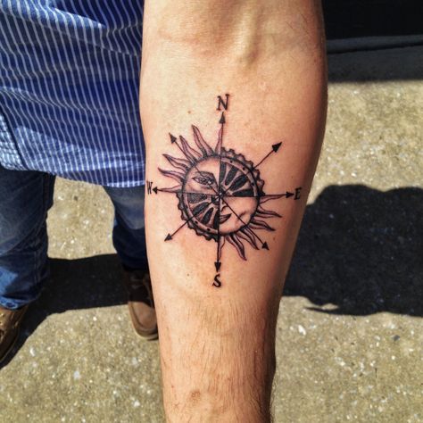 Sun and mechanical compass tattoo Compass Sun Tattoo, Sun And Moon Compass Tattoo, Golden Compass Tattoo, Sun Moon Star Earth Tattoo, Ancient Compass Tattoo, Old Fashion Compass Tattoo, Compass Tattoo Men, Trash Polka Tattoo, Trash Polka