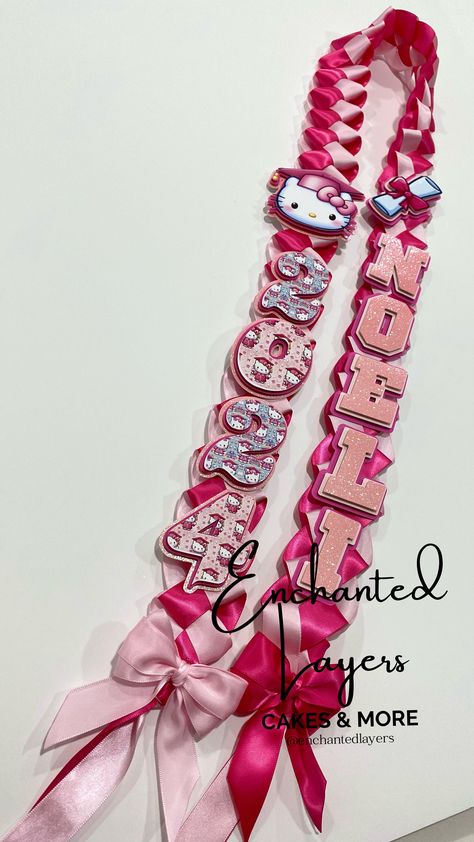 PLEASE READ! Beautiful handcrafted graduation leis made for your kindergartner. Surprise your little one with this beautiful accessory. SHIPPING NOTE: The date time feam that is given to you by Etsy,  is when you will receive it by.  ** The longer the name the smaller the letters.  ** First name only You will receive one lei 44inches long  Need a different character? Please message to setup a custom order. Youngboy Graduation Cap, Ultrasound Tech Graduation Cap, Diy Senior Gifts, 2025 Graduation Ideas, Cute Graduation Cap Ideas, Cute Graduation Caps, Hello Kitty Graduation, Cap Decoration Graduation, Graduation Accessories