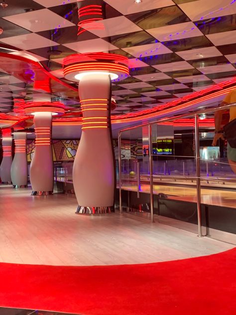 80s Bowling Alley Aesthetic, Vintage Arcade Aesthetic, 80s Arcade Aesthetic, Bowling Alley Aesthetic, Bowling Alley Design, Bowling Aesthetic, Indoor Roller Skating, Home Bowling Alley, Roller Skating Rink