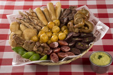 Picada Familiar Grape Leaves, Best Foods, Grapes, Ethnic Recipes