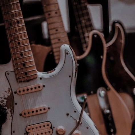 Guitar Aesthetic, Simon Lewis, The End Of The World, Aesthetic Pinterest, Music Aesthetic, Brown Aesthetic, Aesthetic Themes, Aesthetic Images, End Of The World