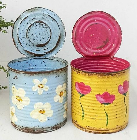 Soup Can Planters Diy, Tin Can Painting Ideas, Soup Can Crafts, Painted Tin Cans, Tin Planters, Recycled Tin Cans, Tin Can Art, Aluminum Can Crafts, Boho Crafts Diy