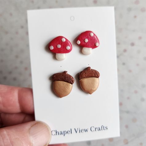 Stud Earrings Clay, Polymer Clay Halloween Ideas, Clay Mushroom Earrings, Fall Earring, Clay Mushrooms, Polymer Clay Mushroom, Polymer Clay Halloween, Clay Mushroom, Clay Magnets