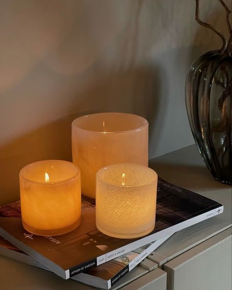 Candles Room Decor, Draw A Candle, Rum Inspiration, Candle Bedroom, Candles Bedroom, Candles Room, Bedroom Candles, Candles Aesthetic, Cozy Candles