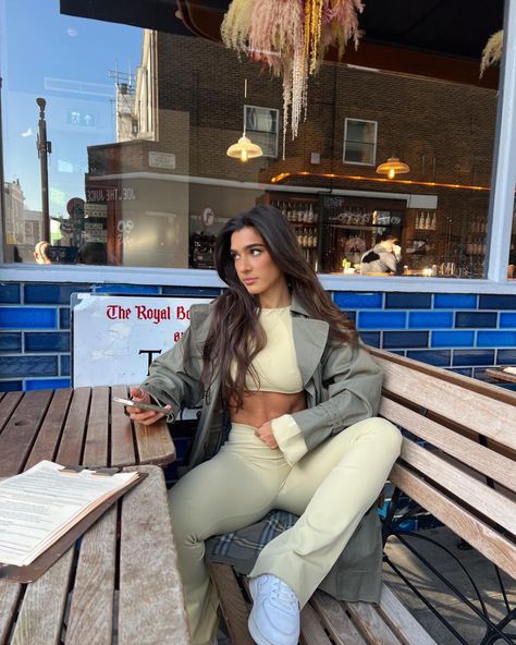 All Posts • Instagram Stef Williams Outfits, Stef Williams Fitness, Stef Williams, Fitness Vision Board, 2024 Goals, Inspo Outfit, Fit Body, Brunette Hair, Brunette Hair Color