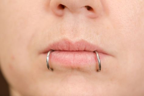 How to Make Fake Snake Bite Piercings | eHow.com Fake Snakebites Tutorial, Snake Bites On Small Lips, Snake Bite Rings, Fake Snake Bites Piercing Tutorial, Double Lip Piercing, Fake Snake Bites, Single Snake Bite Piercing, Mage Apprentice, Snake Tounge Pericings