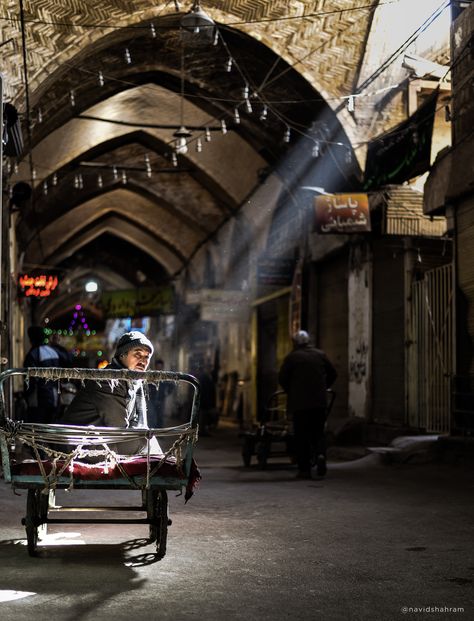 Isfahan Photography, Isfahan Architecture, Iran Photography, Middle East Travel, Isfahan Iran, Iranian Architecture, Adventure Landscape, Tehran Iran, Grand Bazaar