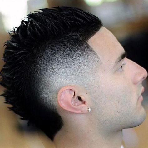 Line Up Mohawk Line Up Haircut, Burst Fade Mohawk, Mohawk Haircut, High Fade Haircut, Mohawk Hairstyles Men, Hairstyles For Thick Hair, Mens Hairstyles Medium, Short Hairdos, Faded Hair