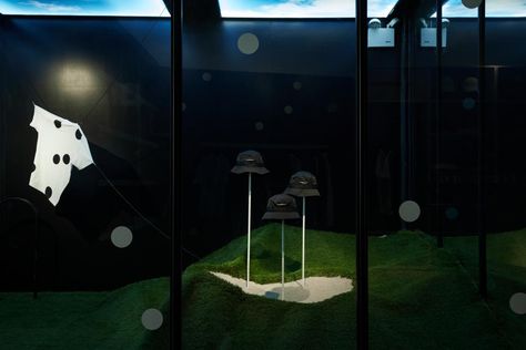 Hypegolf’s pop-up golf store in NYC is the latest sign the sport is reaching new audiences | Golf Equipment: Clubs, Balls, Bags | Golf Digest Golf Simulators, Golf Digest, Golf Shop, Golf Brands, Exclusive Sneakers, Golf Lessons, New Space, Passion Project, Art Installations