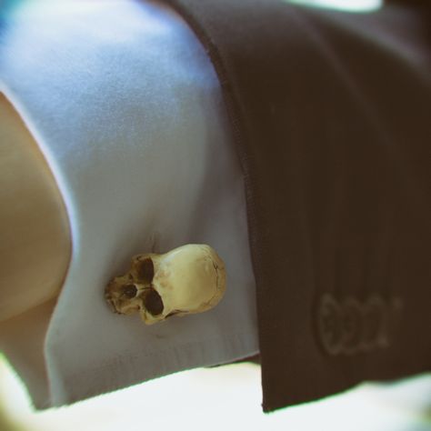 Man Wardrobe, Skull Cufflinks, Gothic Leggings, Mens Cufflinks, Made Accessories, Wedding Cufflinks, Beige Wedding, Skull Clothing, Skull Jewelry