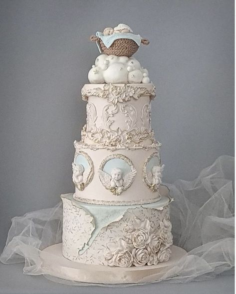 Debut Cake, Simple Birthday Cake Designs, Elegant Cake Design, Unusual Wedding Cakes, Chandelier Cake, Vintage Birthday Cakes, Creative Wedding Cakes, Couture Cakes, Cake Decorating Frosting