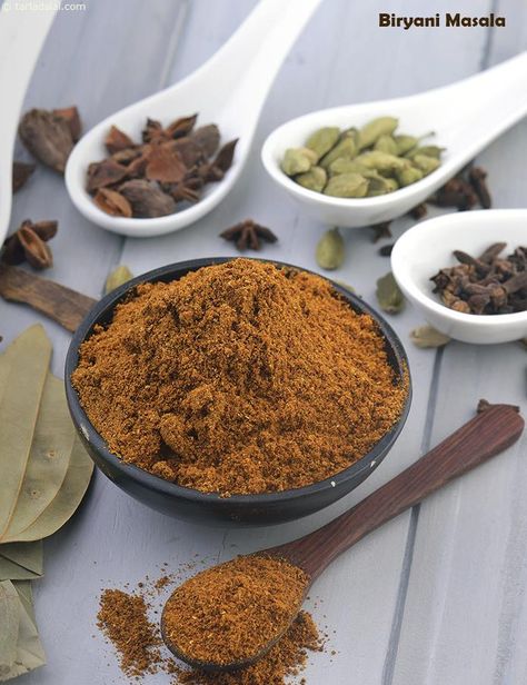 Biryani Masala Biryani Masala Powder Recipe, Biryani Masala Recipe, Biryani Masala Powder, Homemade Biryani, Homemade Masala, Indian Spice Mix, Biryani Masala, Rice And Veggies, Masala Powder Recipe