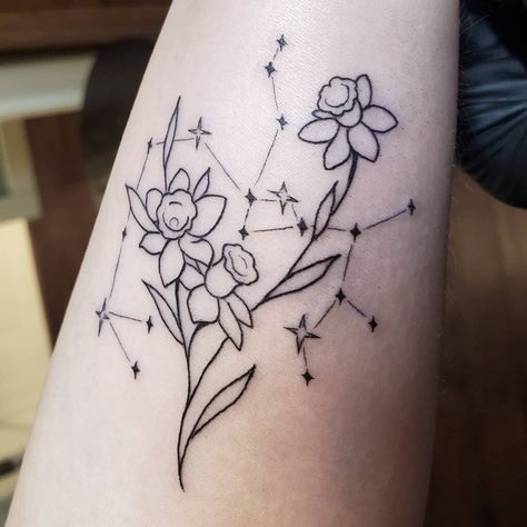 30+ December Birth Flower Tattoos: Narcissus Flower - 100 Tattoos December Flower Tattoo, Sagittarius Flower, December Birth Flower Tattoo, Narcissus Flower Tattoos, Men Flower Tattoo, December Flower, Flower Shoulder Tattoo, Flower Bouquet Tattoo, December Birth Flower