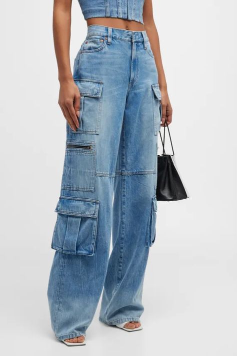 Cargo Denim Outfit, Trends Fall 2023, Denim Cargo Pants, Baggy Cargo Pants, Cargo Pants Outfit, Chic Fall Outfits, Denim Cargo, Baggy Denim, Fall Denim