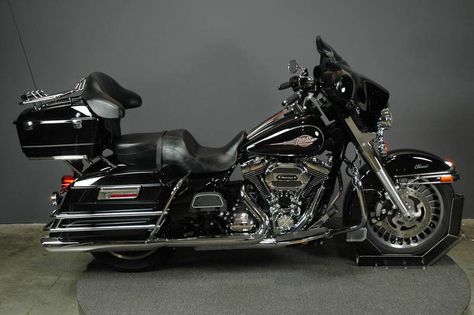 2002 Harley Davidson FLHTPI ELECTRA GLIDE POLICE Harley Ultra Classic, Harley Davidson Street 500, Road King Harley Davidson, Harley Davidson Ultra Classic, Corvette Summer, Breakout Harley Davidson, Harley Davidson Ultra, Harley Davidson Baggers, Touring Motorcycles