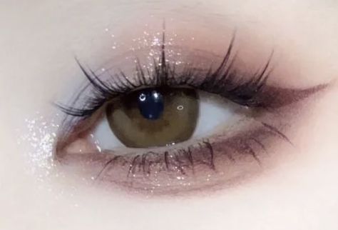 Jelly Eye Makeup, Ball Makeup, Cute Eye Makeup, Doll Eye Makeup, Makeup 101, Event Makeup, Sweet Cat, Makeup Artist Tips, Cat Eye Makeup