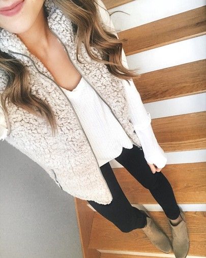 Joelle Fletcher, Cozy Vest, Jessie James Decker, Vest Outfit, Jessie James, Sherpa Vest, Kristin Cavallari, Sienna Miller, Fall Winter Wardrobe