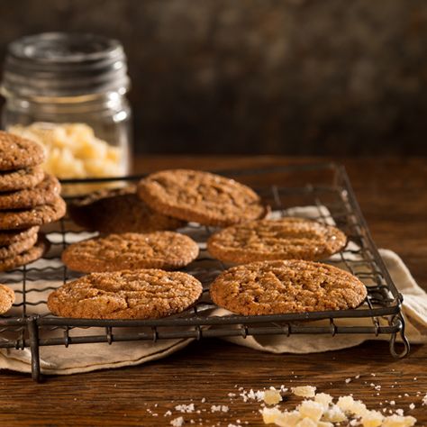 Ready Set Eat, Classic Cookies Recipes, Ginger Molasses Cookies, Ginger Snap Cookies, Ginger Snap, Ginger Recipes, Ginger Cookies, Classic Cookies, Quick Desserts