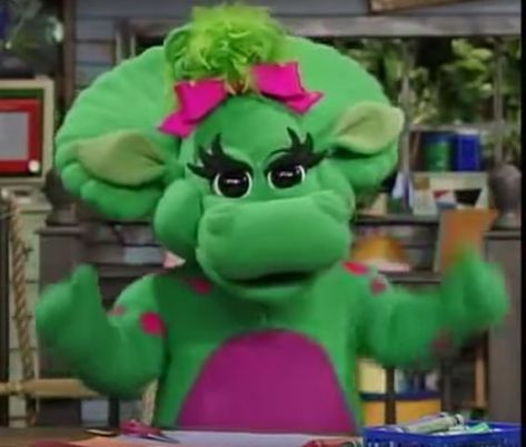 Baby Bop Barney, Animal Mascot, Barney & Friends, Discovery Kids, Abc For Kids, Weird Images, Pixar Movies, Braids For Black Hair, Mascot Costumes