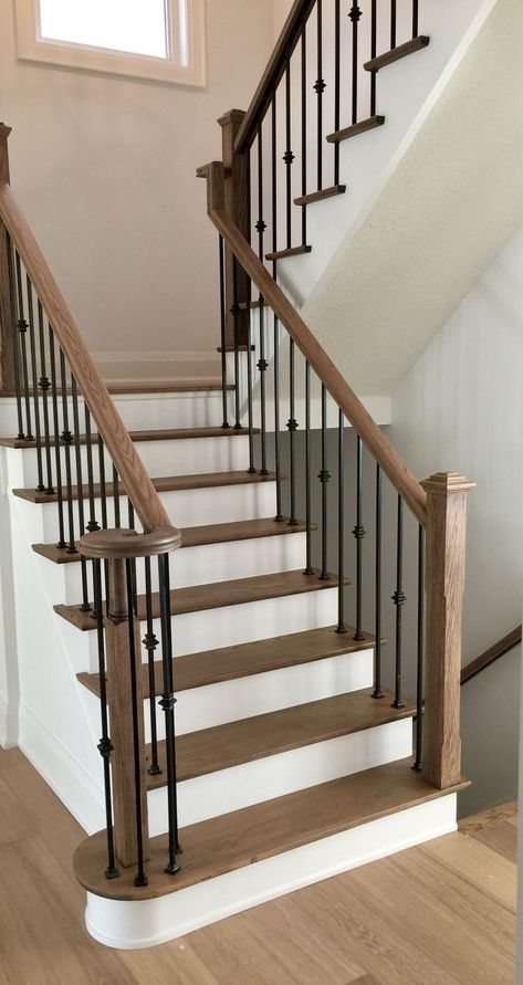 Refinish Stairs, Design Staircase, Interior Stair Railing, Stair Banister, Wrought Iron Stairs, Flooring For Stairs, Oak Stairs, Stair Railing Design, Staircase Remodel