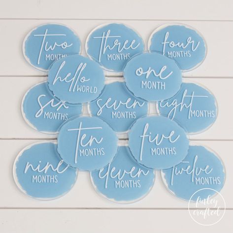 Acrylic Rounds, Hospital Announcement, Baby First Year, Milestone Markers, Baby Name Announcement, Newborn Announcement, Monthly Baby Photos, Thanksgiving Place Cards, Cricut Baby