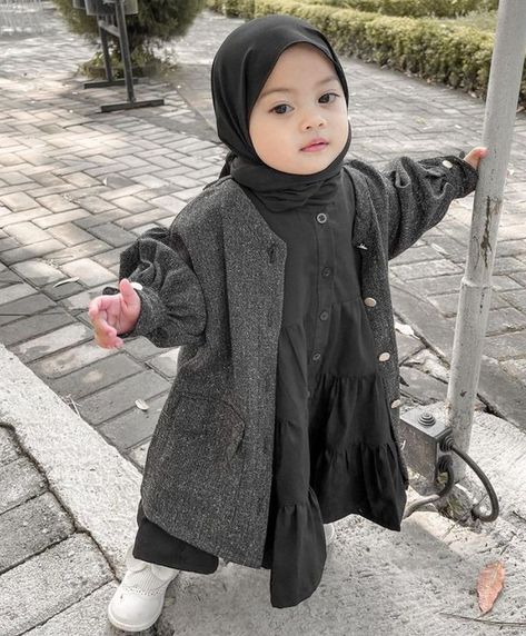 Muslim Kids Fashion, Baby Hijab, Islamic Modest Fashion, Muslim Kids, Style Hijab, Muslim Outfits, Hijabi Girl, Hijabi Fashion