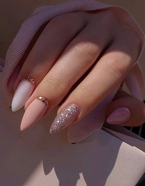 Almond Stilleto Shaped Nails, Fantastic Nails, Sharp Nails, Simple Acrylic Nails, Glow Nails, Nail Style, Almond Acrylic Nails, Nails Polish, Trendy Nail