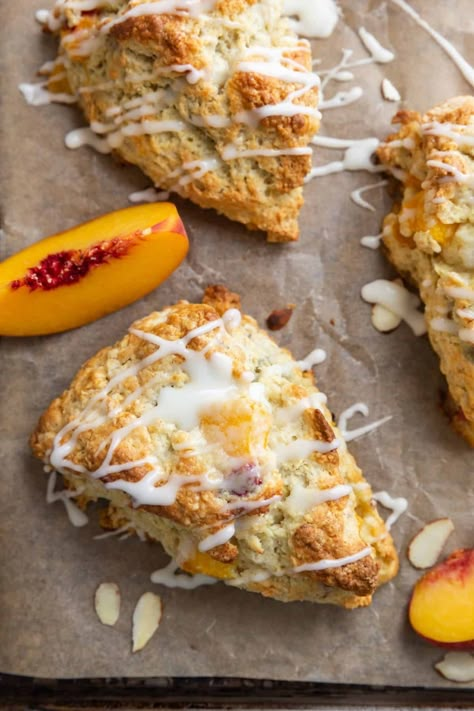 Peach Scones, Almond Glaze, Scones Recipe Easy, Homemade Scones, Easy Brunch Recipes, Peach Recipe, Easy Brunch, Scone Recipe, Toasted Almonds