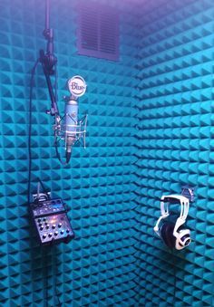 Studio Foam, Music Studio Decor, Recording Booth, Home Recording Studio Setup, Recording Studio Setup, Home Music Rooms, Audio Studio, Recording Studio Design, Recording Studio Home