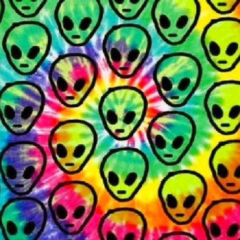 Tye Dye Background, Iphone Backgrounds Tumblr, Space Grunge, Tie Dye Background, Alien Aesthetic, Iphone Video, Iphone Black, Iphone Backgrounds, Crop Circles