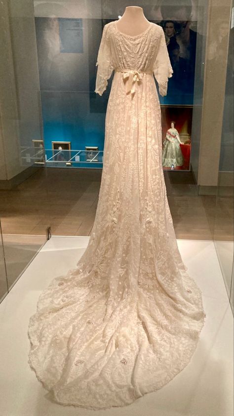 Period Wedding, Antique Wedding Dresses, Edwardian Wedding, Claire Pettibone, Fancy Wedding, Old Dresses, Dream Wedding Ideas Dresses, Antique Wedding, Vintage Bride