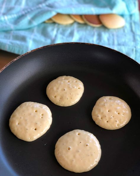 Easy Pikelet Recipe, Fruit Loaves, Pikelet Recipe, Aussie Recipes, Homemade Crumpets, Hot Recipes, Frugal Cooking, Aussie Food, Almond Bread