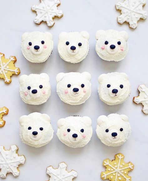 joanne on Instagram: “There’s snow place like home, especially when there are cupcakes waiting for you 💙❄️🐻” Polar Bear Cupcakes, Polar Bear Cookies, Polar Bear Cupcake, Polar Bear Baby Shower, Polar Bear Party, Holiday Baking Gifts, Theme Bapteme, Snow Place Like Home, Bear Cupcakes