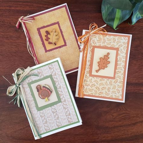 Thanksgiving Homemade Cards, Napkin Cards, Fall Cards Handmade, Thanksgiving Cards Handmade, Wood Leaf, Fall Greeting Cards, Old Greeting Cards, Autumn Tones, Leaf Cards