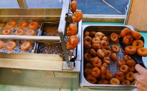 Mini Donut Truck, Donut Truck, Mini Doughnuts, Sugar Lips, Mini Donuts, Farmers Markets, Food Trucks, Food Truck, Farmers Market