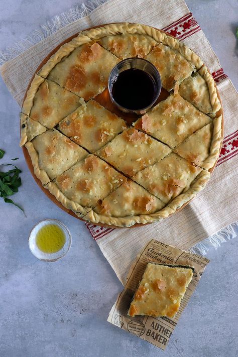 Authentic soparnik: the easiest way to bake Croatian kale pie in the oven via @apisac Soparnik Recipe, Balkan Style, Savoury Pie, Green Pie, Glowing Embers, Croatian Food, Bosnian Recipes, Baking Cookbooks, Classic Pizza