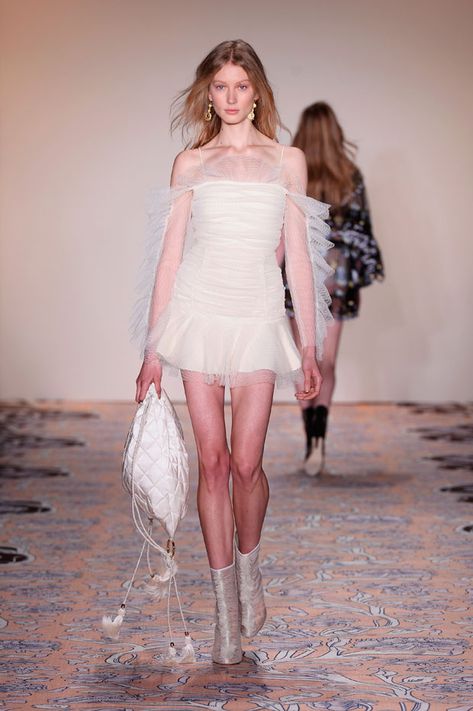 NYFW: alice McCALL Fall Winter 2018 Women's Collection Alice Mccall, White Short Dress, French Vanilla, Stage Outfits, Looks Style, Dress White, Couture Fashion, New York Fashion Week, New York Fashion